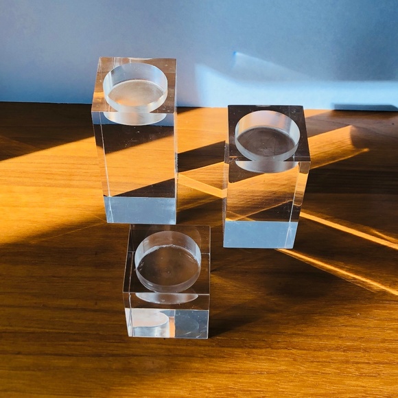 Set of 3 Lucite Tea Lights - Picture 5 of 5